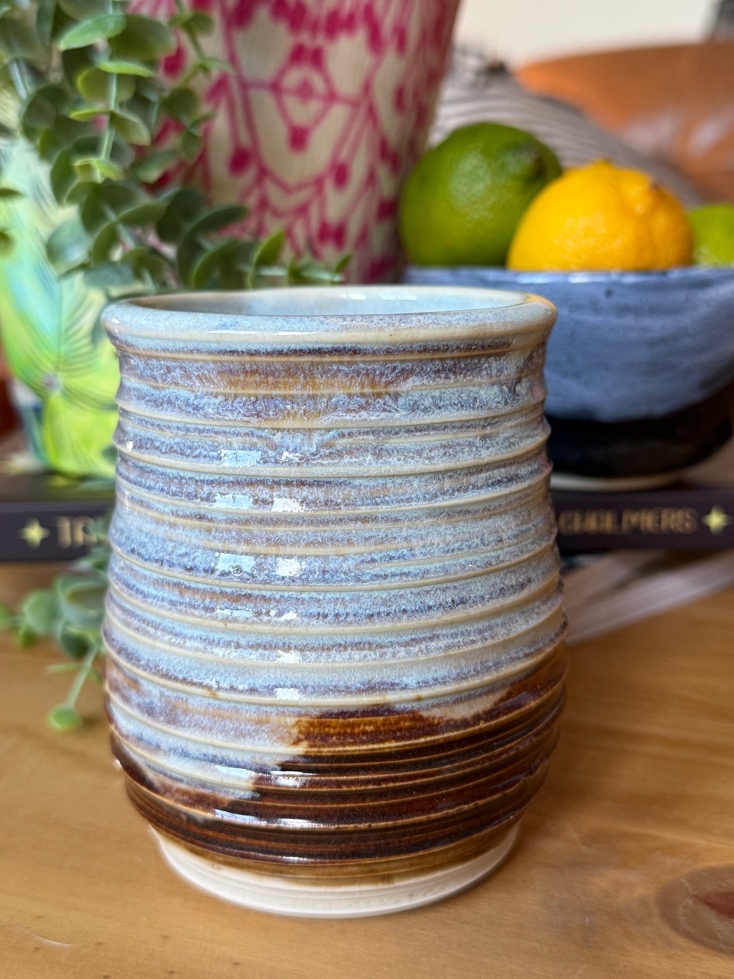 blue/brown cup