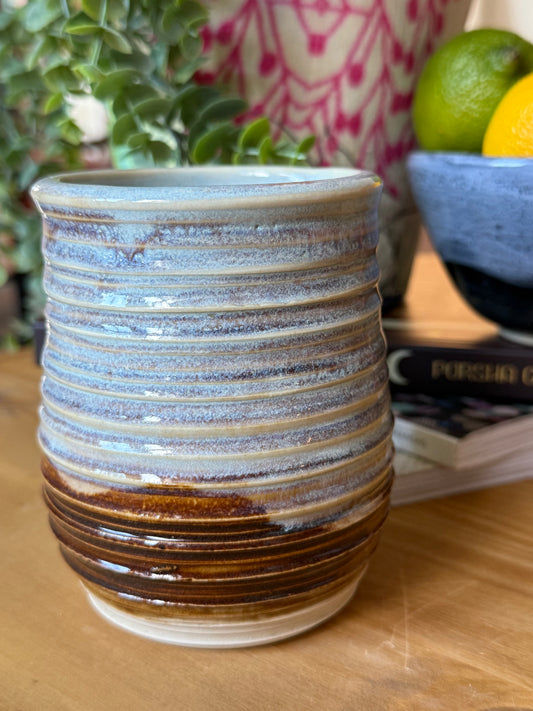 blue/brown cup